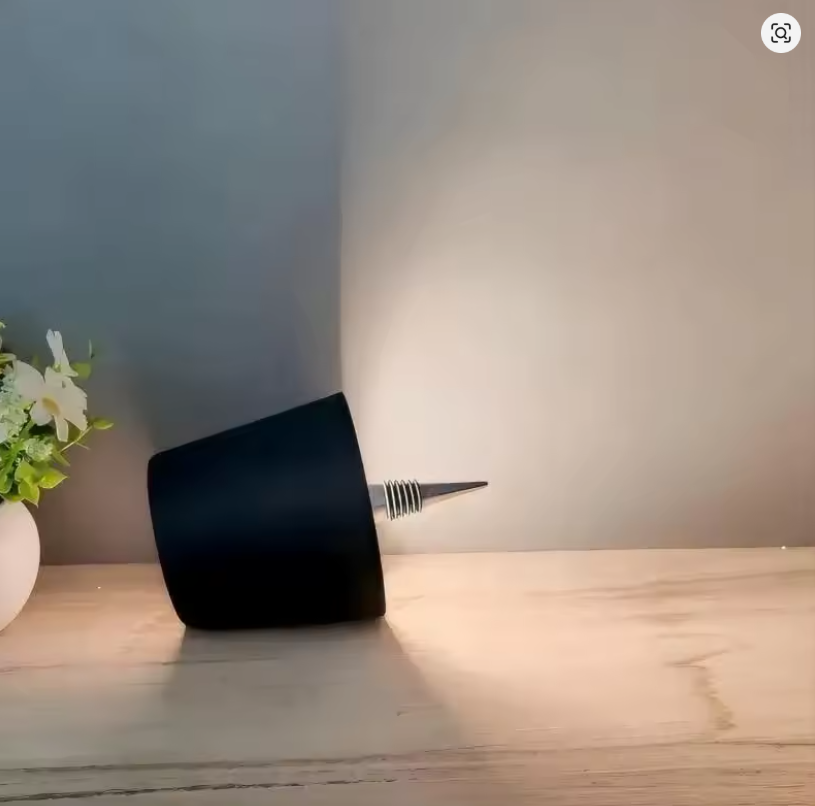 Lámpara LED para Botellas: Faro Portátil Recargable RGB para Ambiente y Decoración